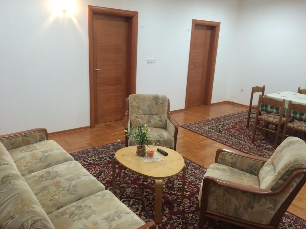 Guest House Šeperić Jastrebarsko Extérieur photo